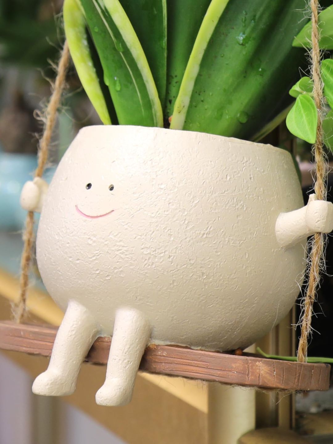 Hanging Smiley Planter Pot – Cute Swing Style Resin Pot for Succulents, Balcony & Indoor Outdoor Home Décor | No Plants or Floral Included (Swing Face Planter Pot)