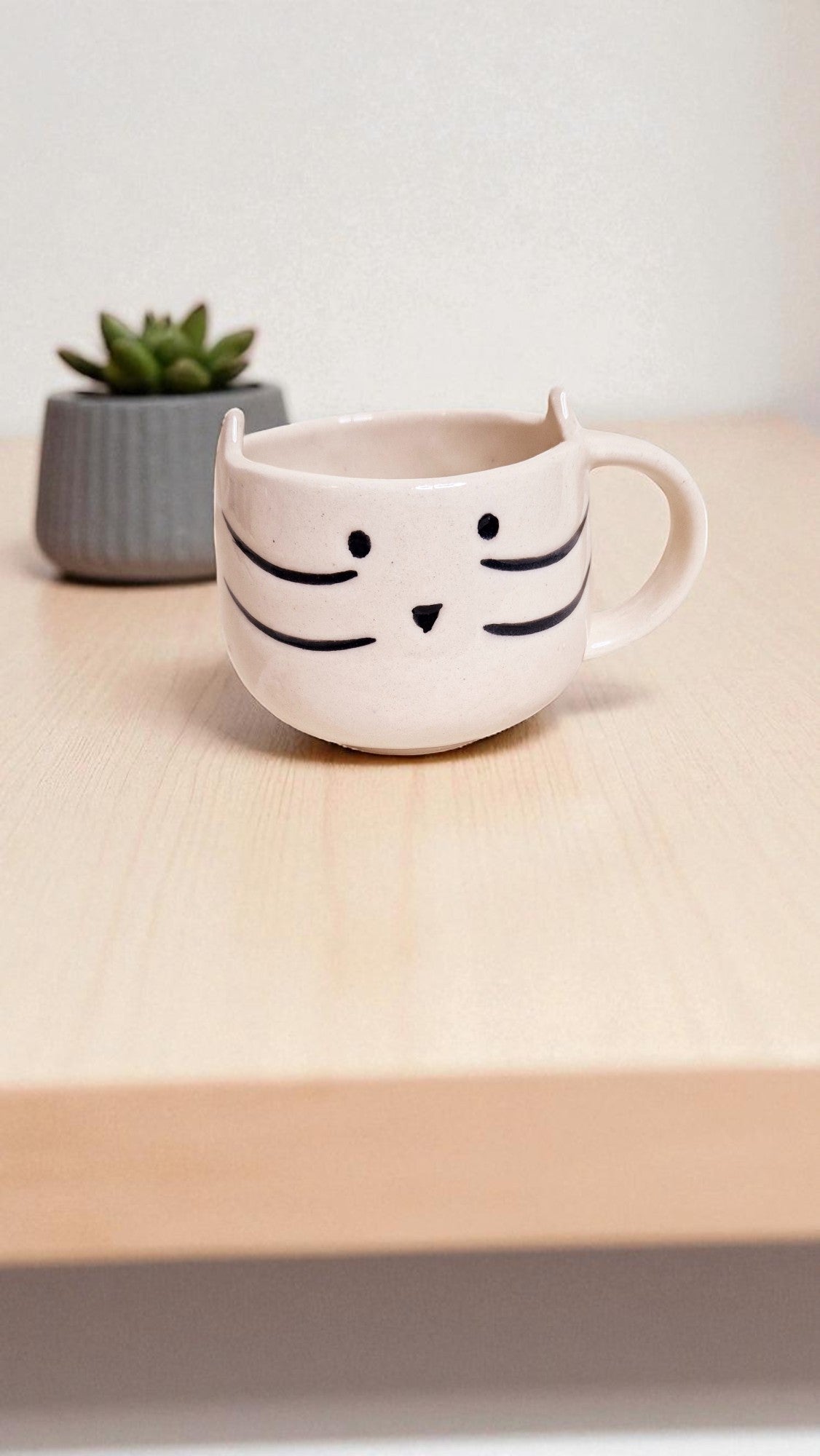 Handmade Ceramic Kitty Coffee Mug 200 ml | Cute Cat Whiskers & Ears Design Cup | Stoneware Tea, Milk & Hot Chocolate Mug | Adorable Drinkware for Kids, Girls & Cat Lovers