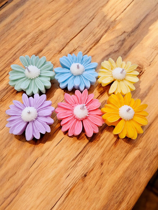 Scented Floating Flower Shape Decorative Candles | Multicolor Wax Candles | Handcrafted Floating Candles for Home Decoration, Gifting & Diwali Festivals (Set of 6)