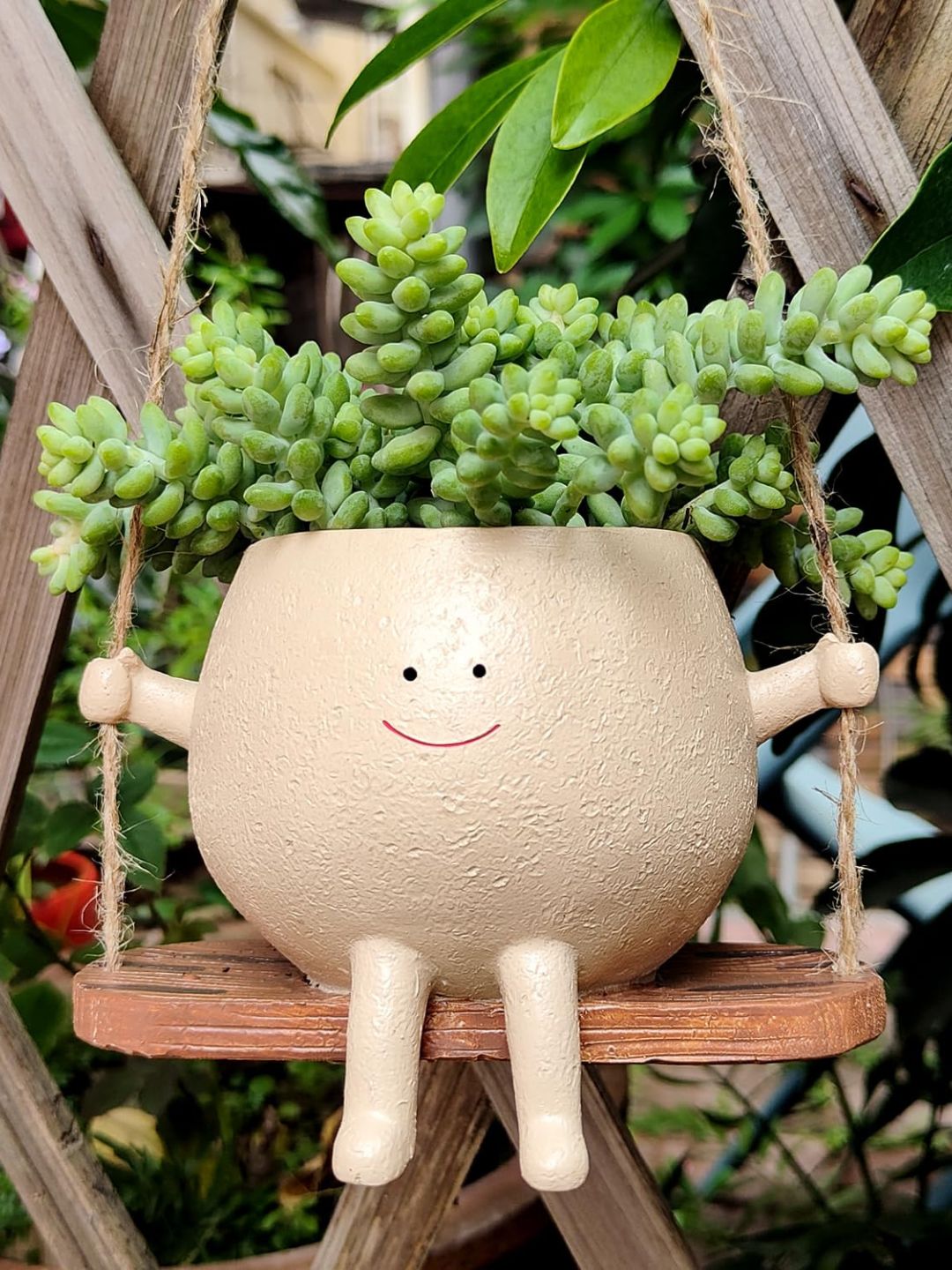 Hanging Smiley Planter Pot – Cute Swing Style Resin Pot for Succulents, Balcony & Indoor Outdoor Home Décor | No Plants or Floral Included (Swing Face Planter Pot)